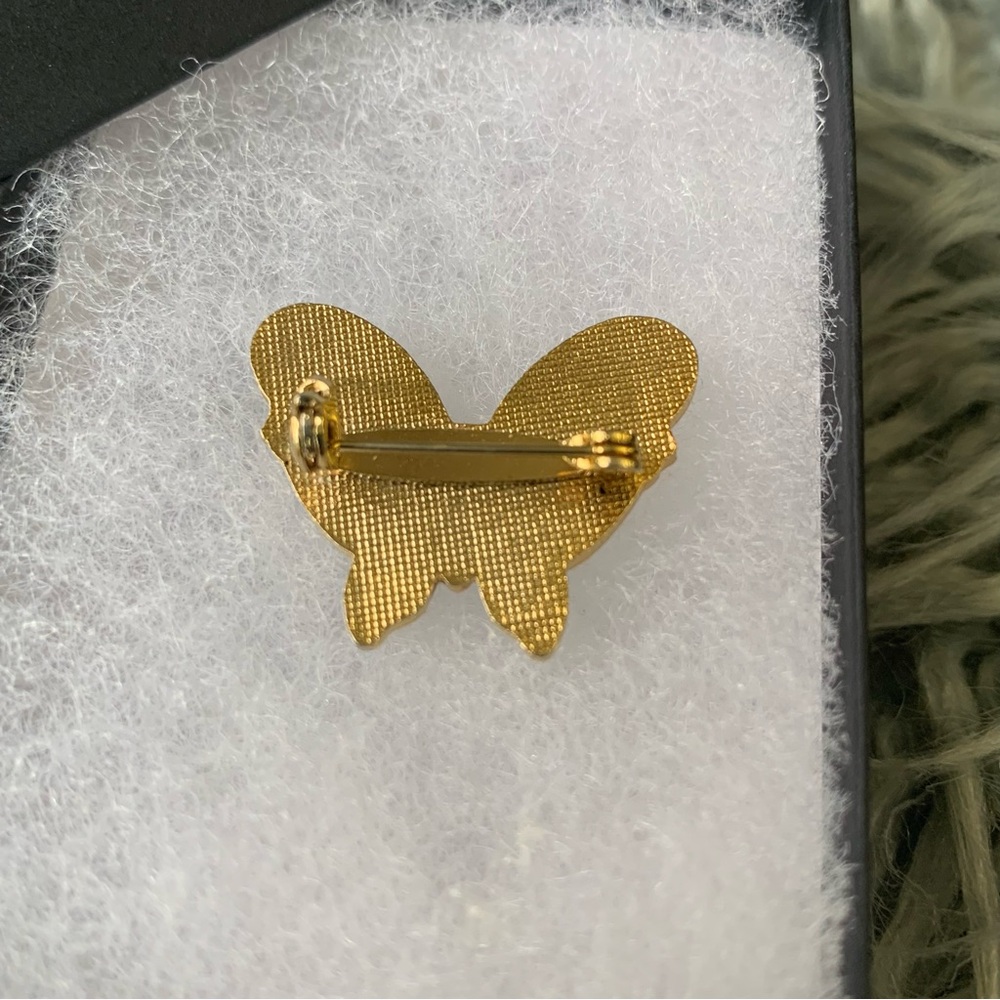 Vintage enamel Butterfly Brooch Pin - Picture 3 of 6